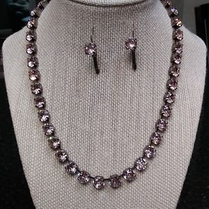Chrystal necklace and earrings NWOT